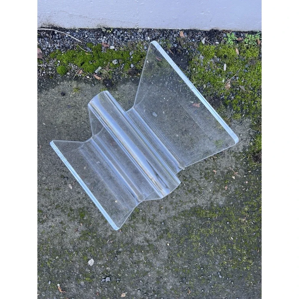 Interlude Home Acrylic Waverly Magazine‎ Rack